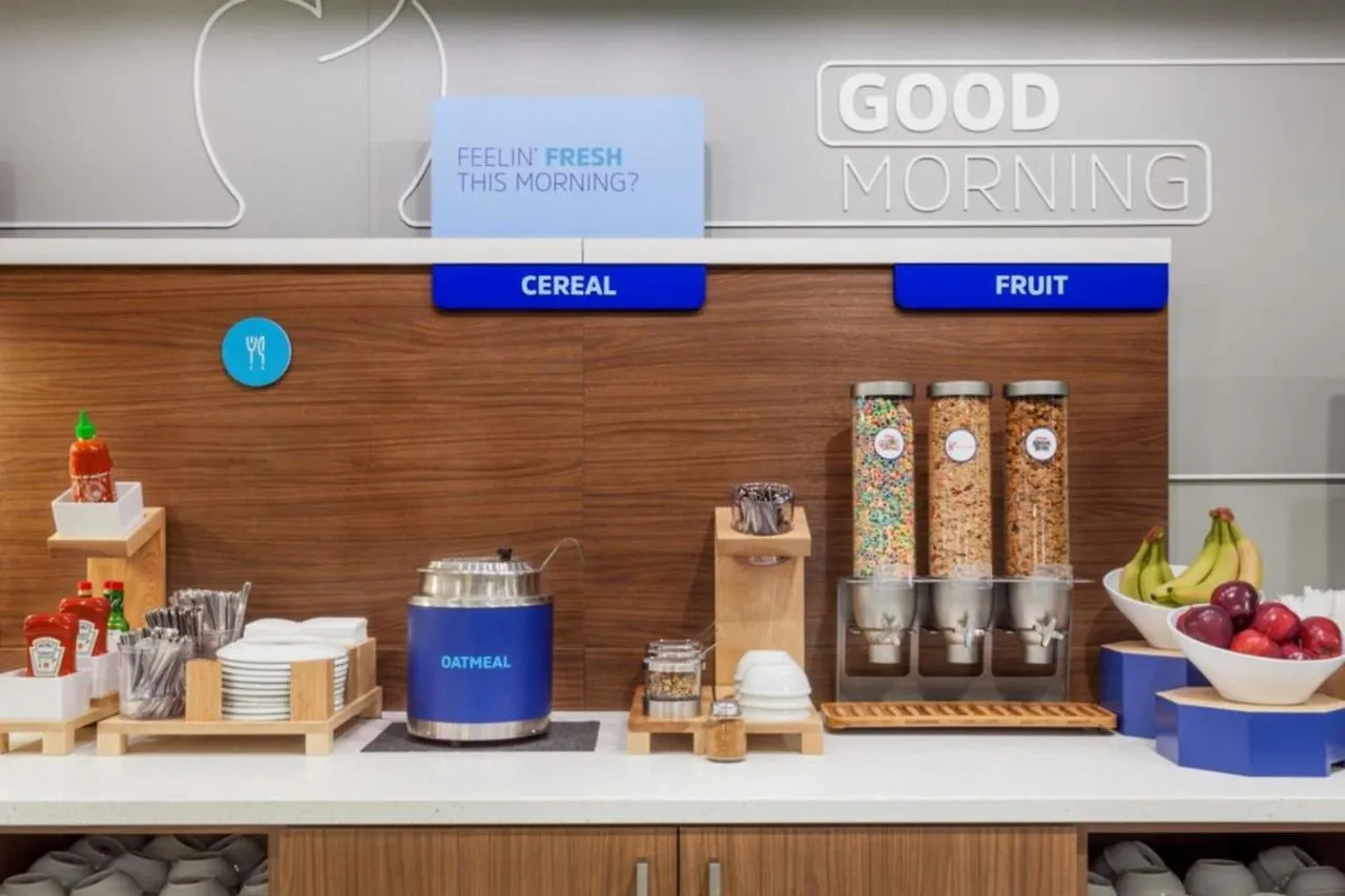 Holiday Inn Express - Newark Airport - Elizabeth By Ihg 3*,