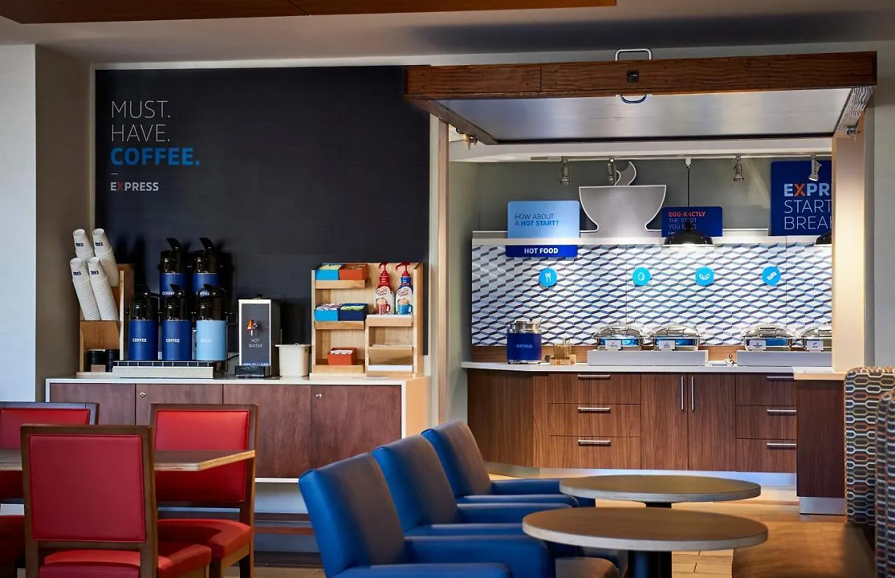 Holiday Inn Express - Newark Airport - Elizabeth By Ihg