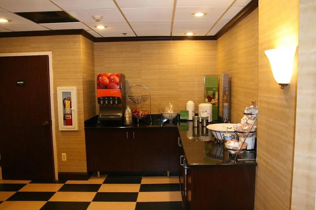 Holiday Inn Express - Newark Airport - Elizabeth By Ihg Hotel
