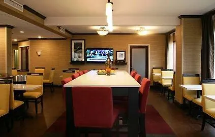 Holiday Inn Express - Newark Airport - Elizabeth By Ihg Hotel