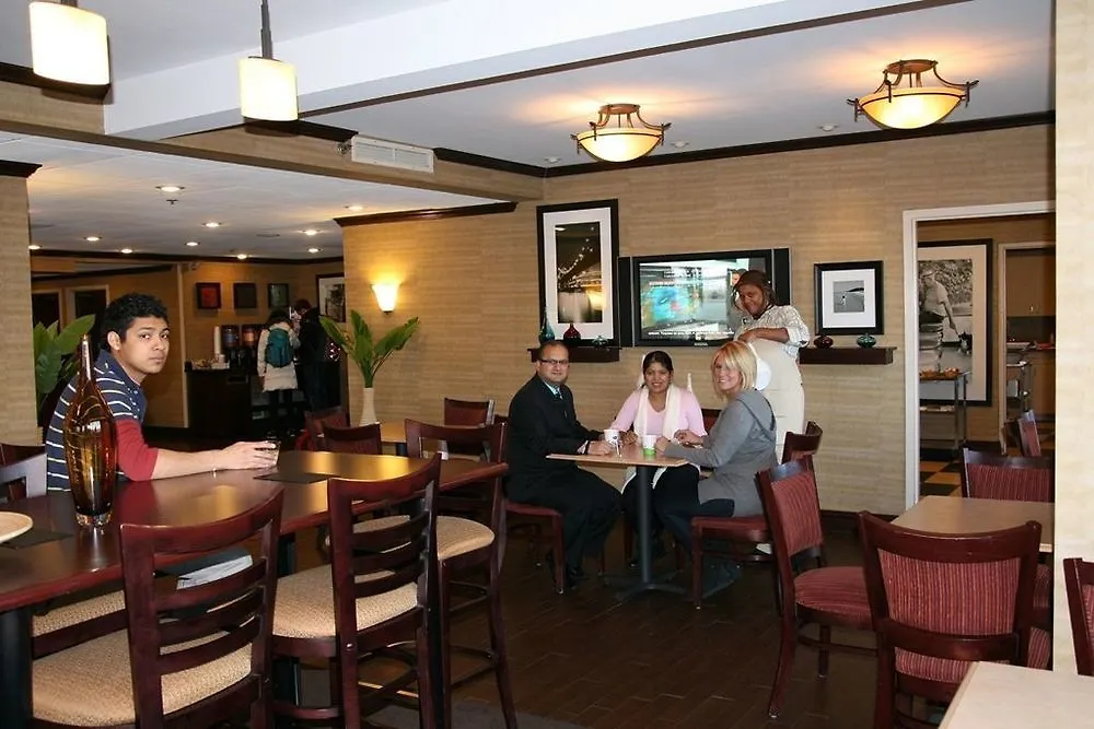 Holiday Inn Express - Newark Airport - Elizabeth By Ihg 3*,