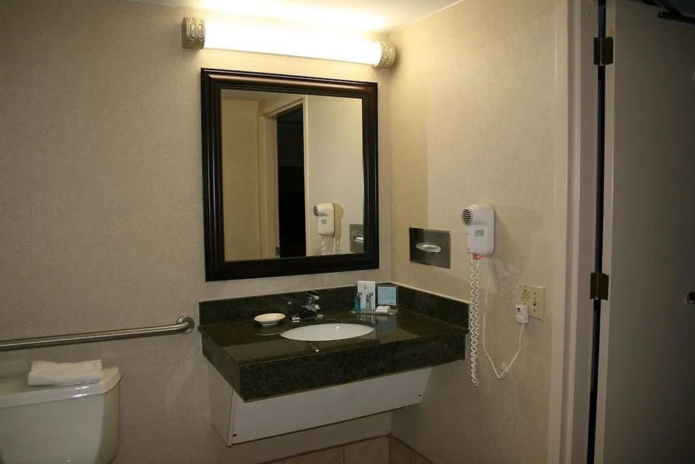 Hotel Holiday Inn Express - Newark Airport - Elizabeth By Ihg