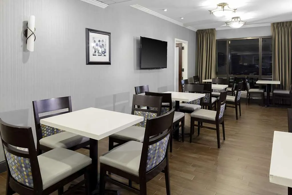 Holiday Inn Express - Newark Airport - Elizabeth By Ihg United States