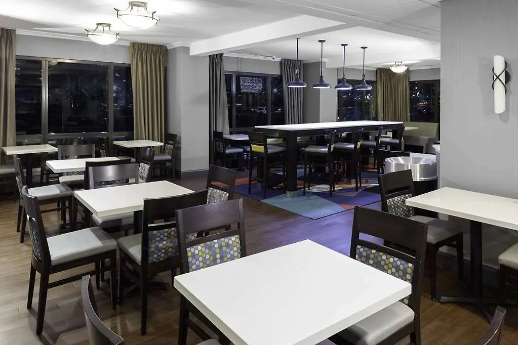 Holiday Inn Express - Newark Airport - Elizabeth, An Ihg Hotel